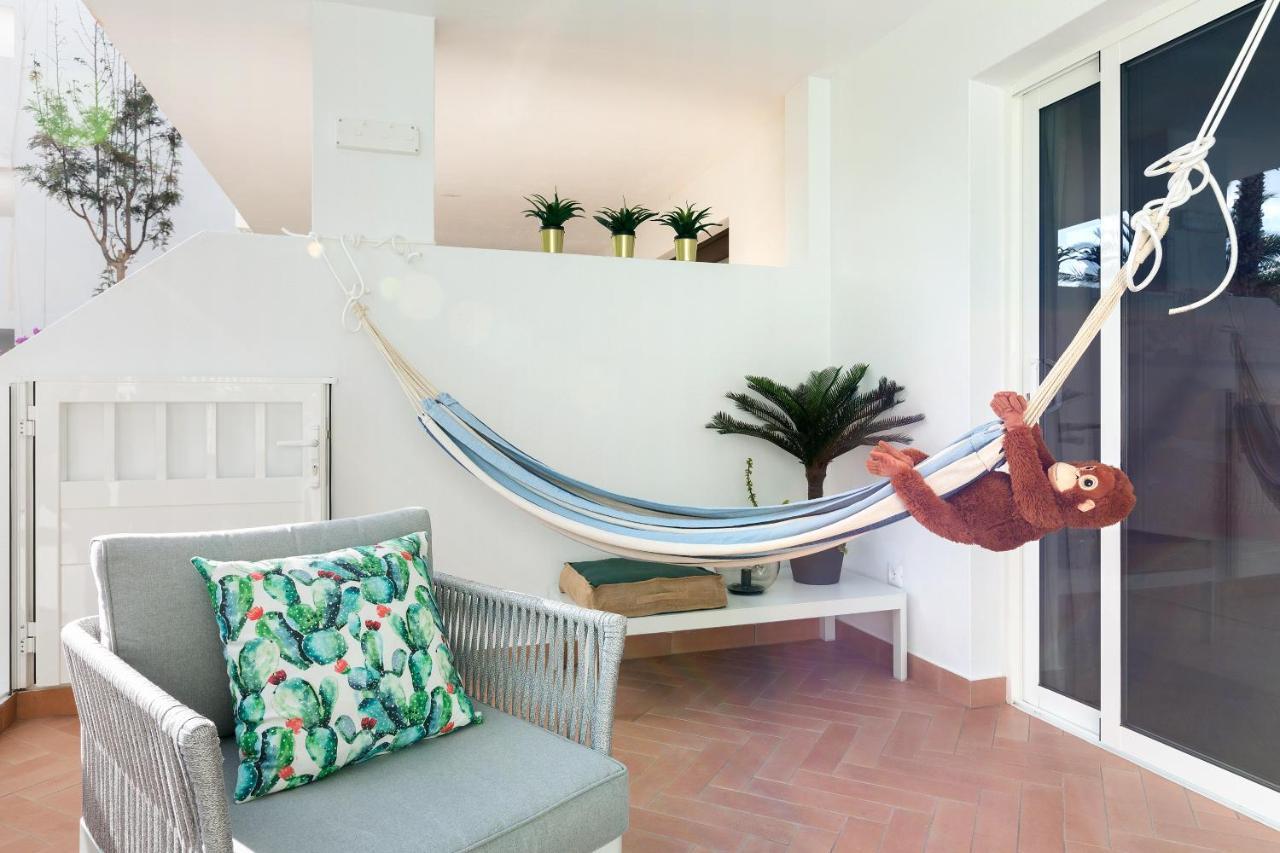 The Monkey House Apartment - A Jungle Of Comfort 科斯塔特吉塞 外观 照片